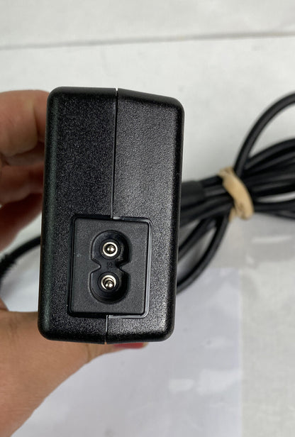 Delta Electronics ADP-29EB A 12V 0.56 A AC Adapter 1705