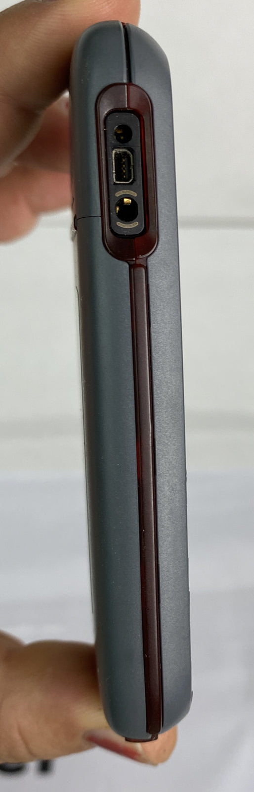Nokia 1661 2b Mobile Phone Locked to Telstra Needs New Battery PARTS ONLY 2962