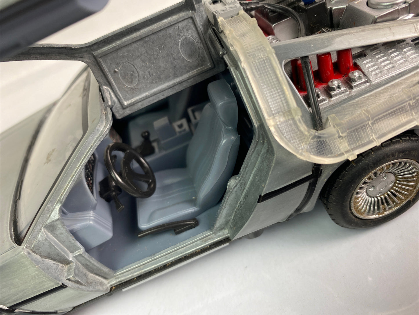 JADA BACK TO THE FUTURE TIME MACHINE LIGHT UP LIGHTS DIE-CAST 1/24 SCALE In VGC