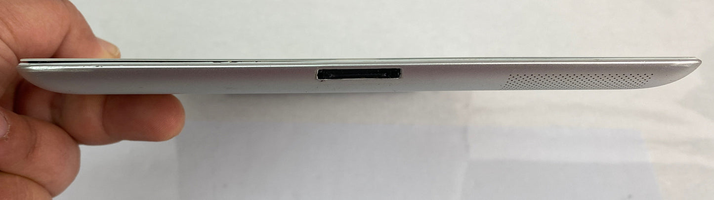 Apple iPad 2 16GB Wi-Fi 9.7in - White Australian Stock Unlocked Cracked Screen
