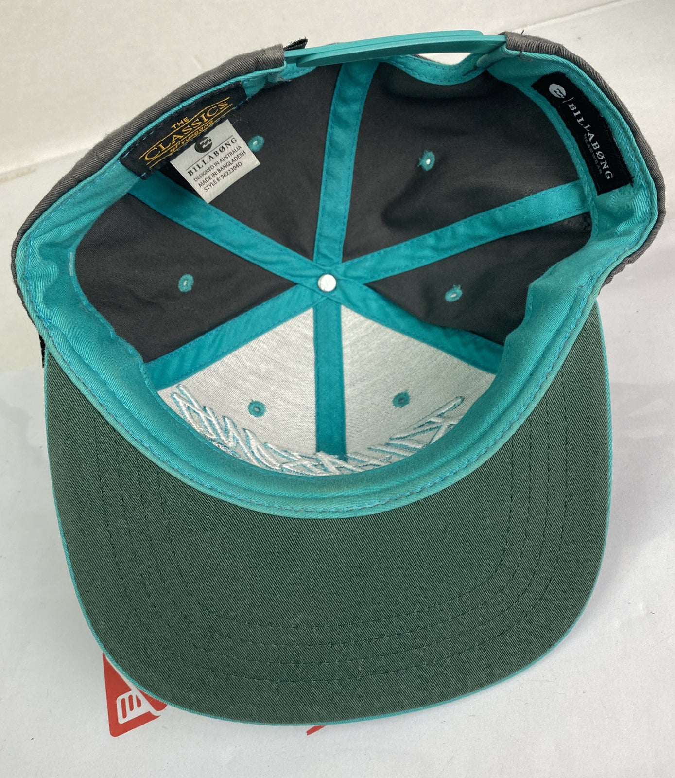 Billabong Baseball Cap / Hat In Good Condition Adjustable Sizing 3261