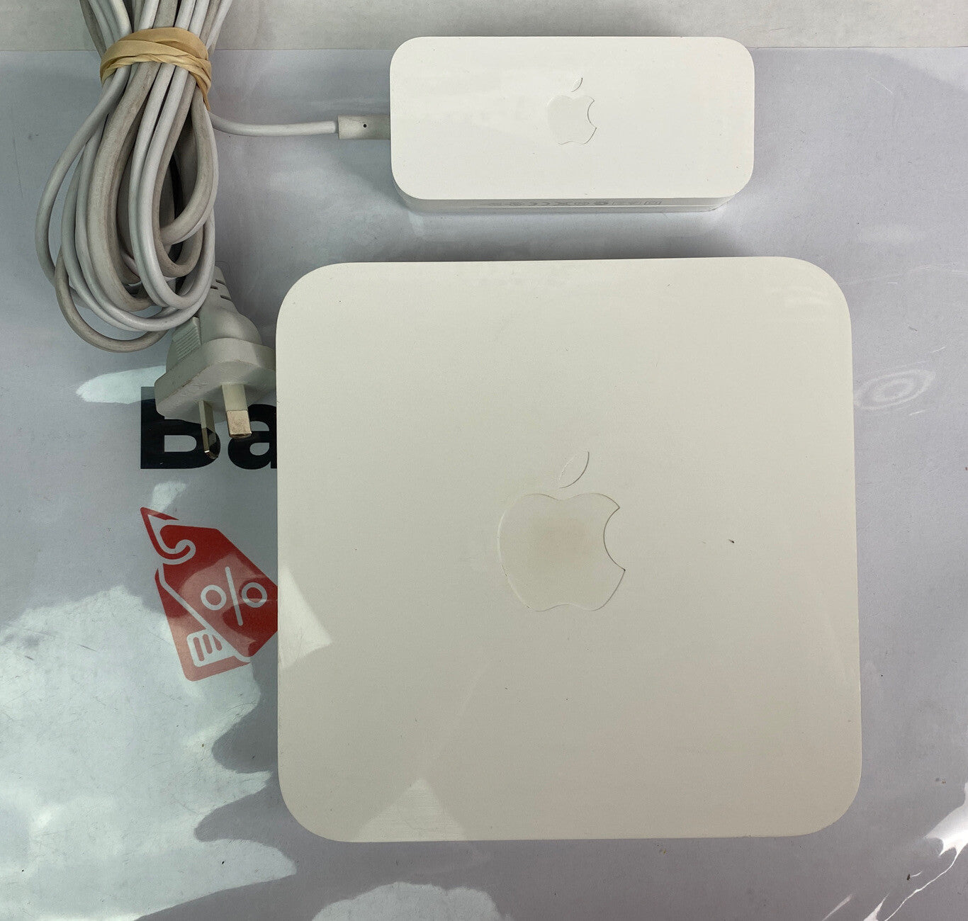 Apple Extreme Base Station A1408 with power cable In Good Condition 3277