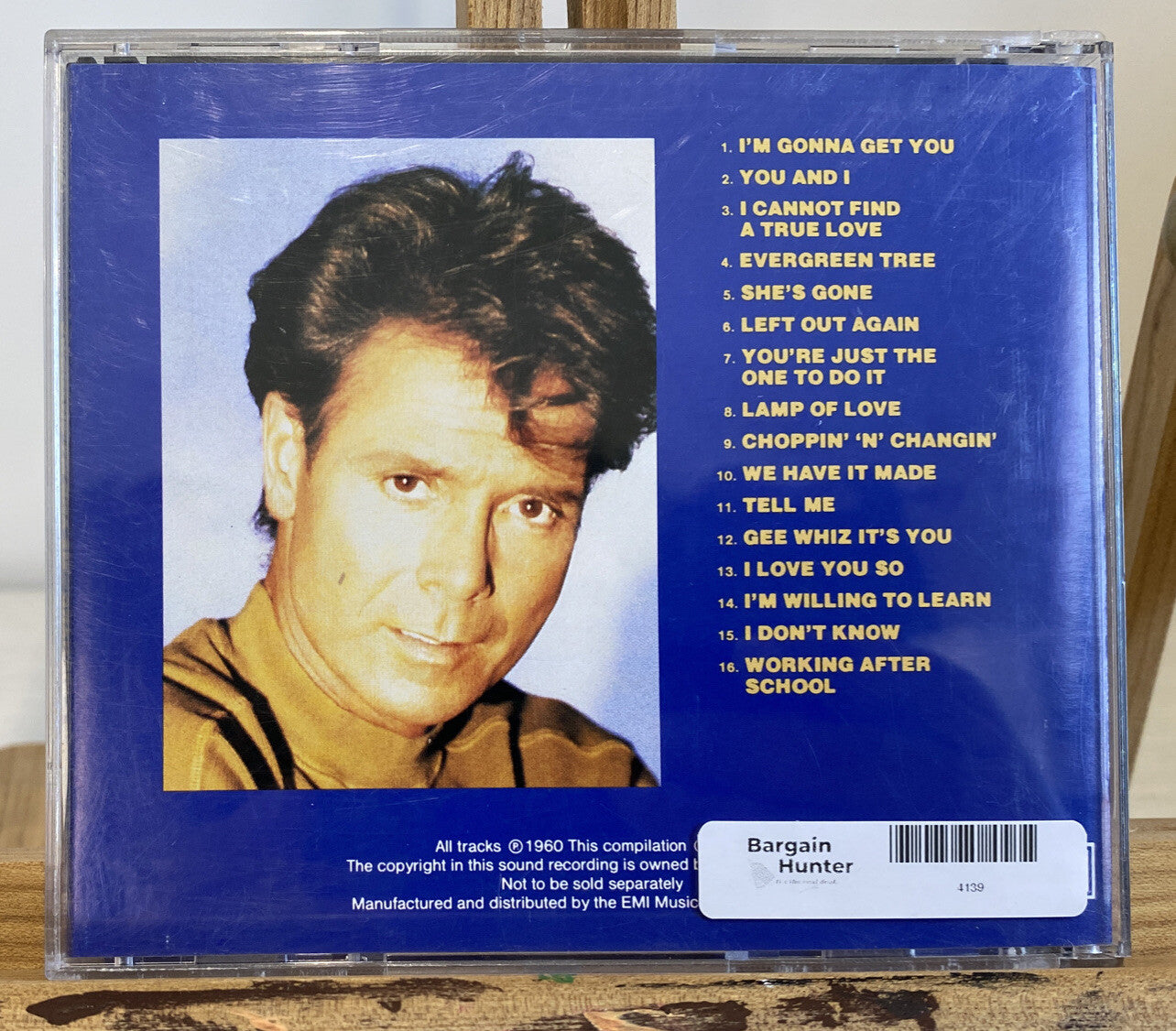 Me And My Shadows Cliff Richard Music CD In Good Condition 4139