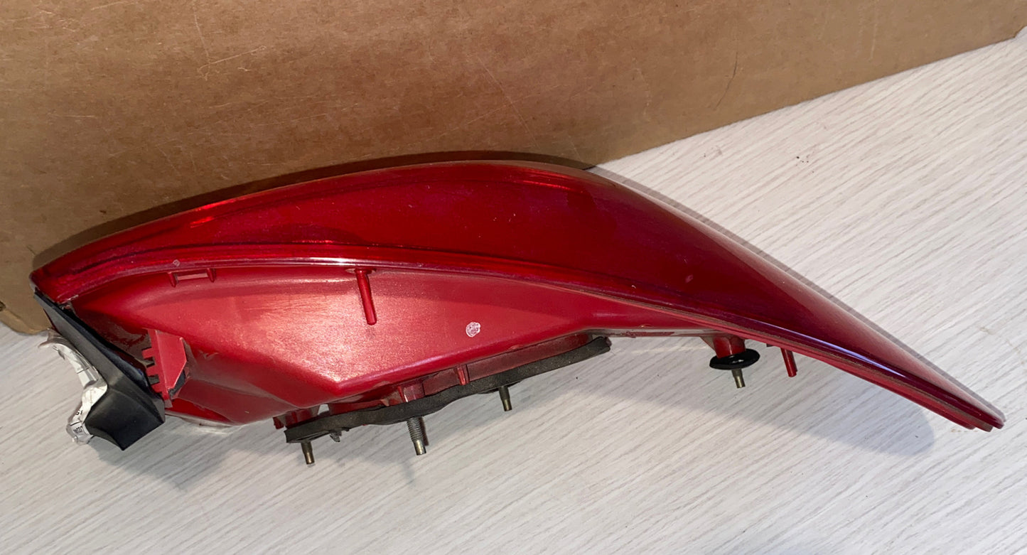 4057 Nissan Skyline V35 REAR LEFT HAND Tail Light INFINITI G35 SEDAN 05 06