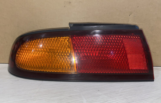 4050 Nissan 200sx / S14 REAR LEFT HAND Hatchback OEM Tail light