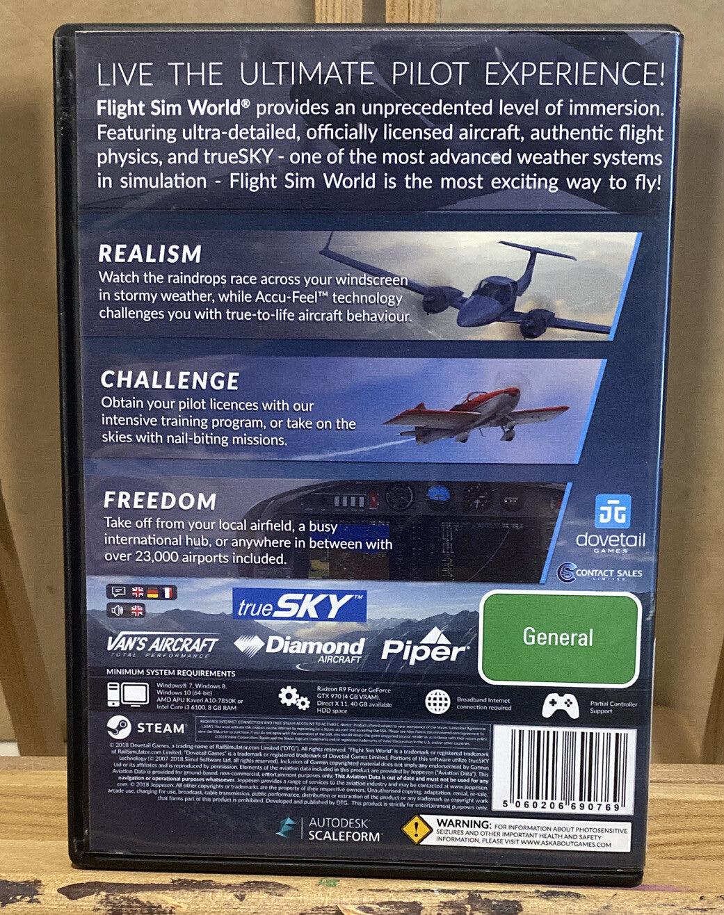 4225 Flight Sim World  PC Game In Good Condition