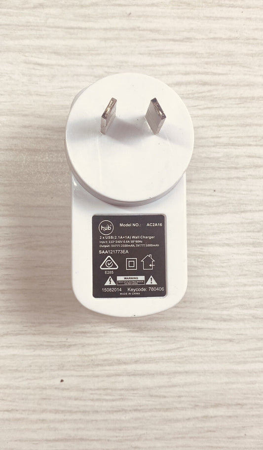 Hub AC2A16 USB Power Supply 1.0A / 2.1A 240v AU Plug In Good Condition 3118