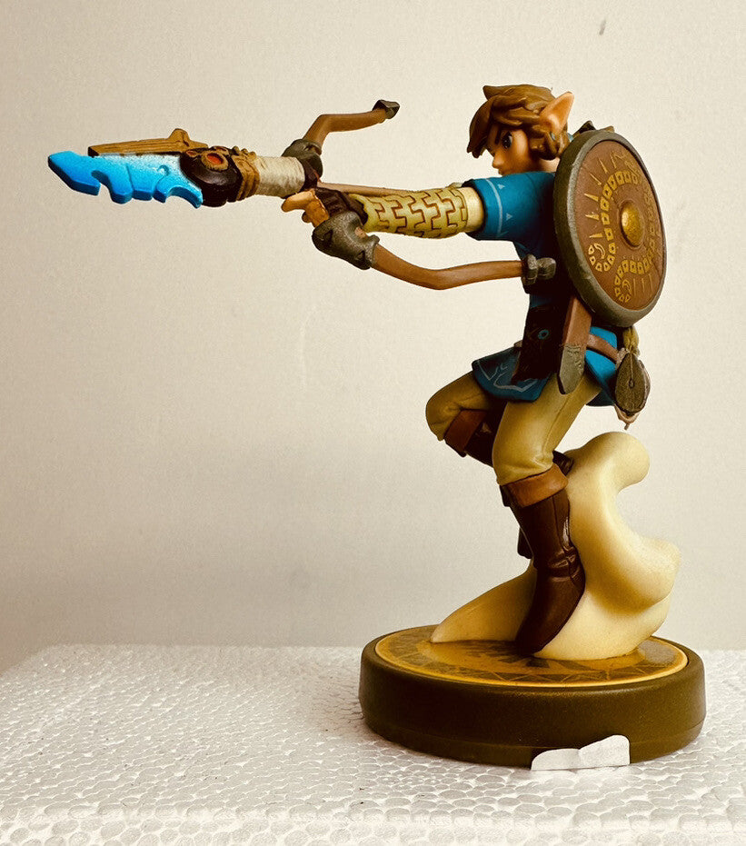 Nintendo Archer Link The Legend of Zelda Breath of the Wild Amiibo 217000AKAKG1