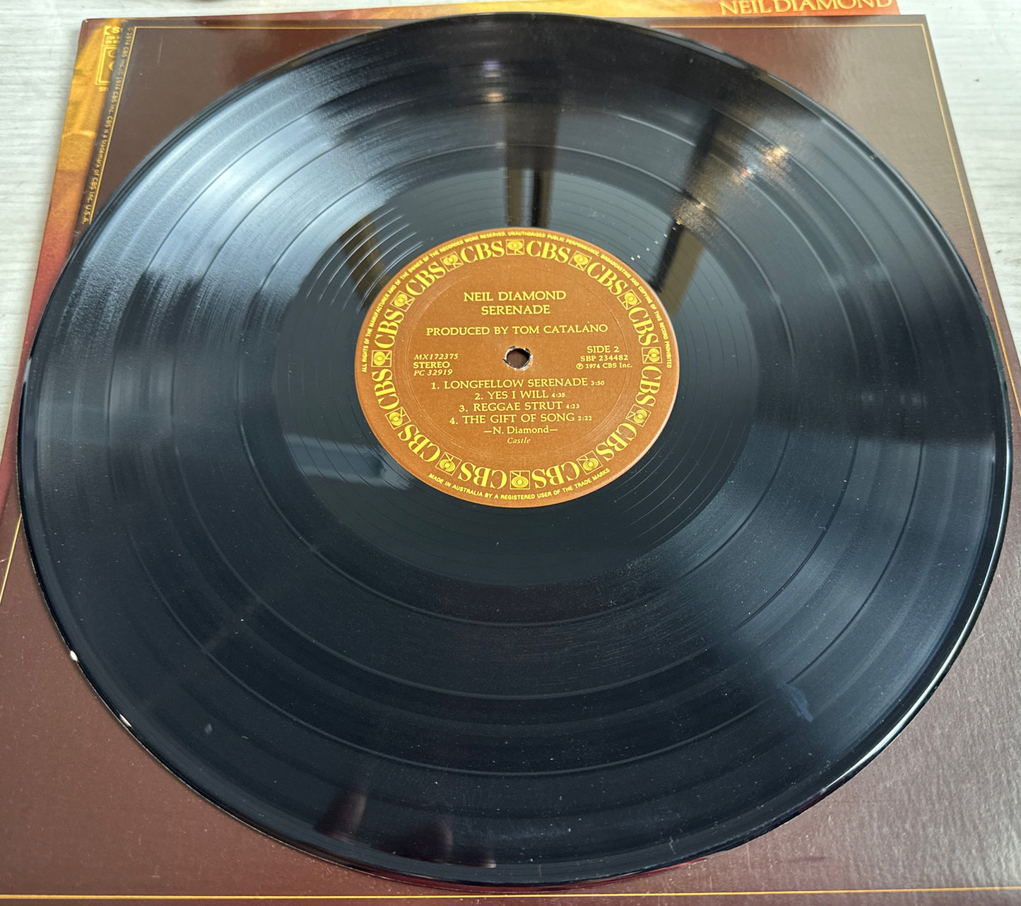 NEIL DIAMOND SERENDE UK VINYL LP ON CBS RECORDS 1970S In Good Condition 4535