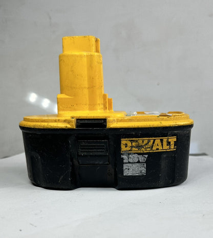 Dewalt 18V Nickel-Cadmium (NiCd) Battery DC9096 PARTS ONLY 5135