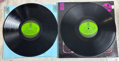 THE WORLD'S MOST BEAUTIFUL WALTZES - Sammy Kaye - 12" Vinyl Record 3863