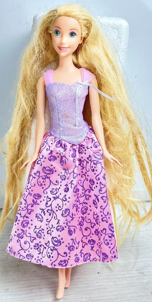 Barbie Doll Mattel 2006 With Dress In Good Condition 5109