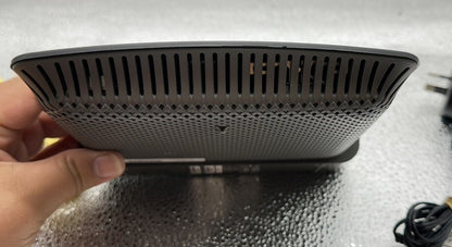 Linksys EA2700 Dual Band N600 Router WiFi Homebase 300Mbps Cisco In GC 5845
