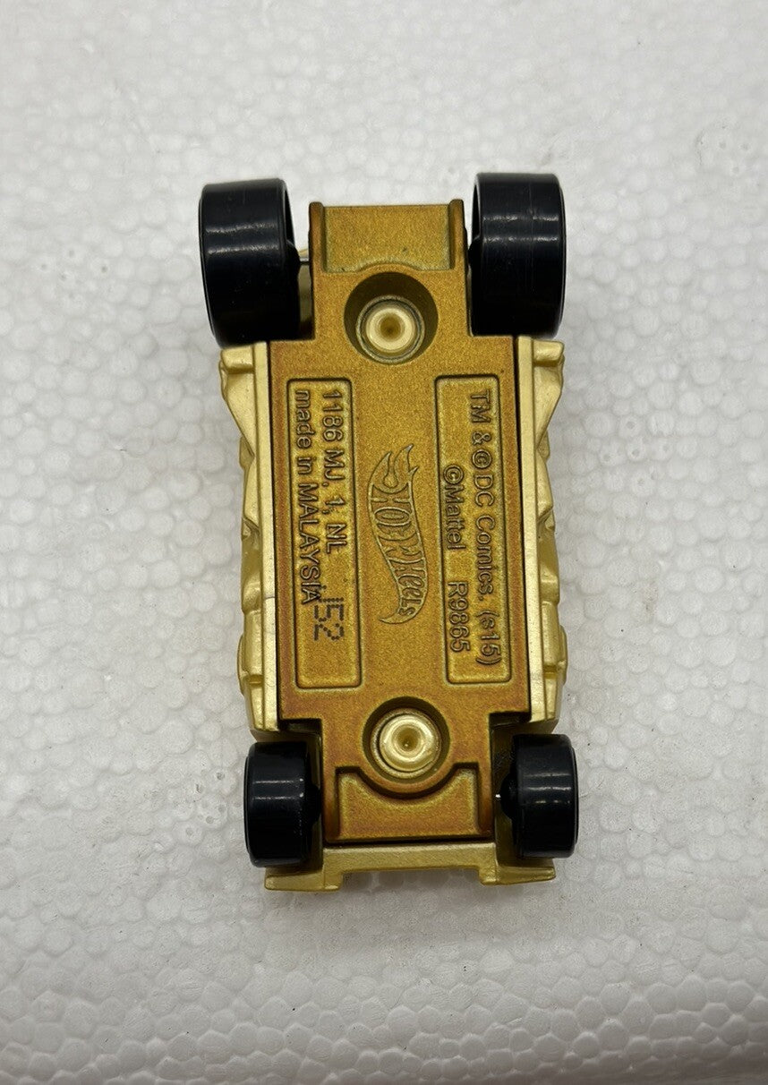 Hot Wheels DC Comics Dark Knight Batman Gold Batmobile Car S15 R9865 1/64 Scale