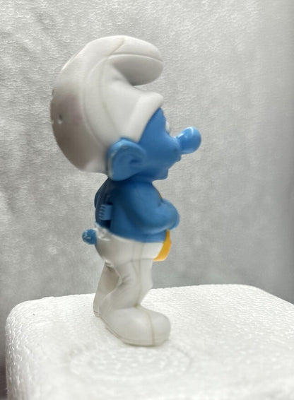 McDonald's Smurf Meal Toy features in good condition 4763