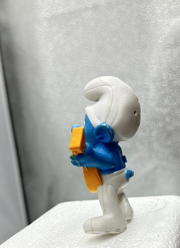 McDonald's Smurf Meal Toy features in good condition 4763