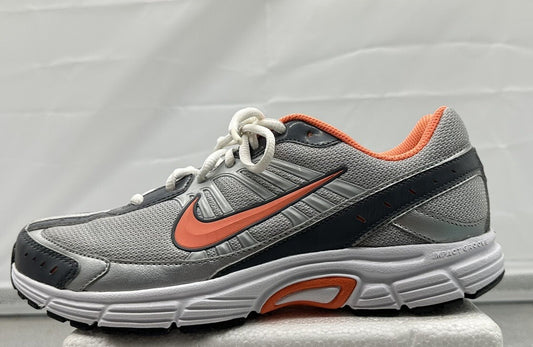 Nike Dart 8 Shoes US 9 UK 6.5 In Near New Condition 5768