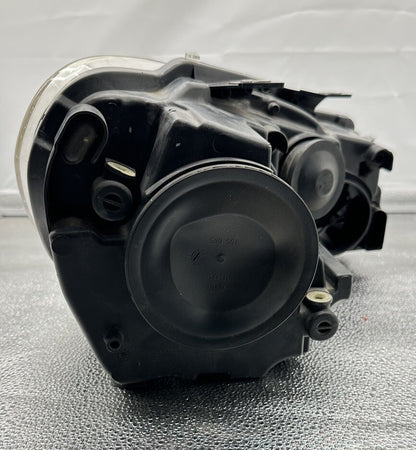 VOLKSWAGEN VW GOLF MK6 2010-2014 HATCHBACK HEADLIGHT RIGHT PASSENGER SIDE 5817