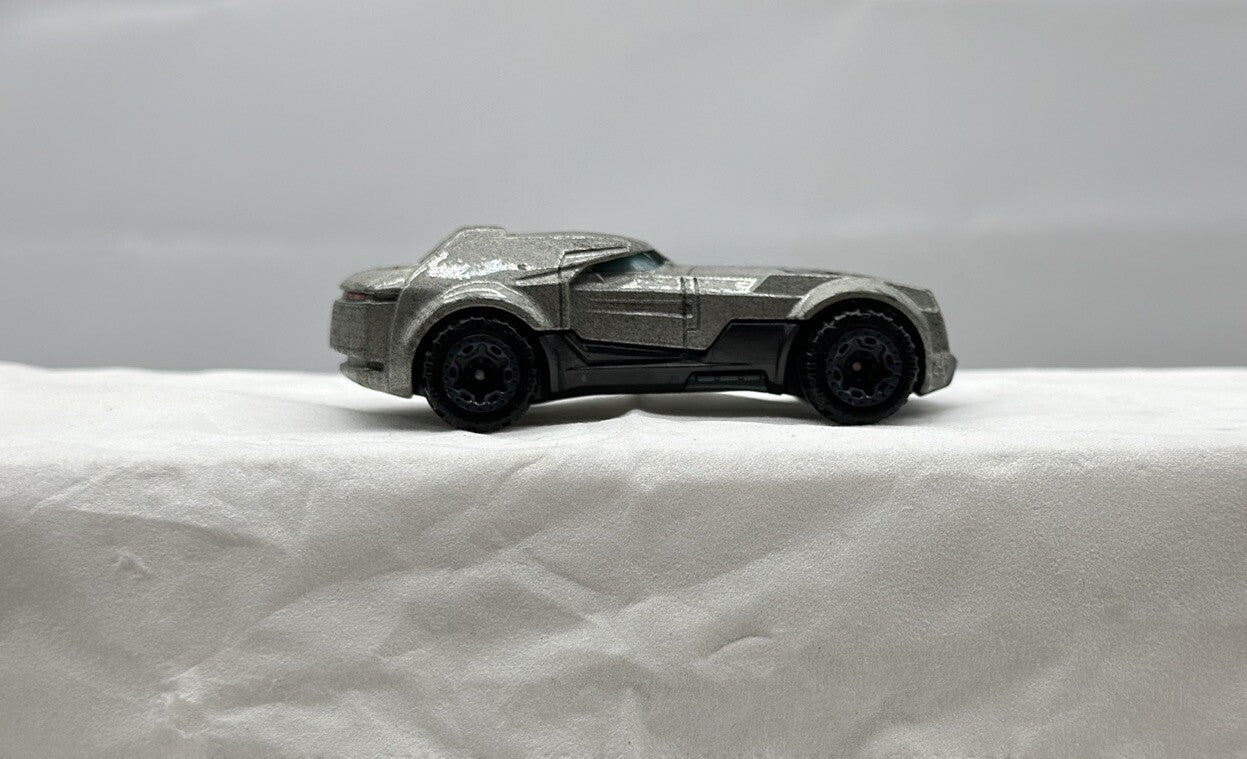 Hot Wheels DC Comics Batman Batmobile Car 1/64 Scale - 4792