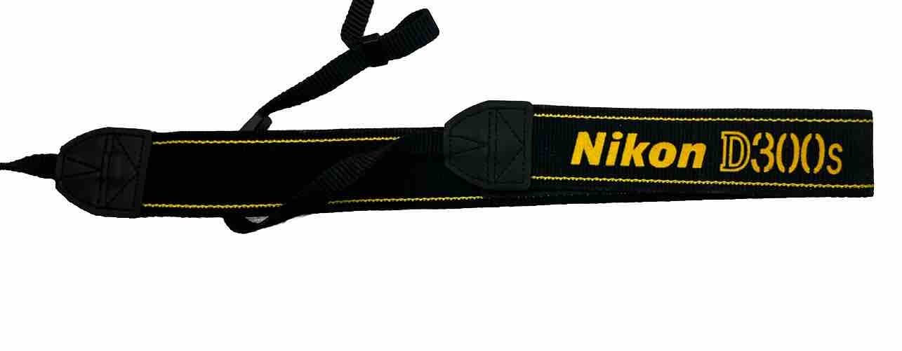 Nikon Camera Strap D300S In Good Condition