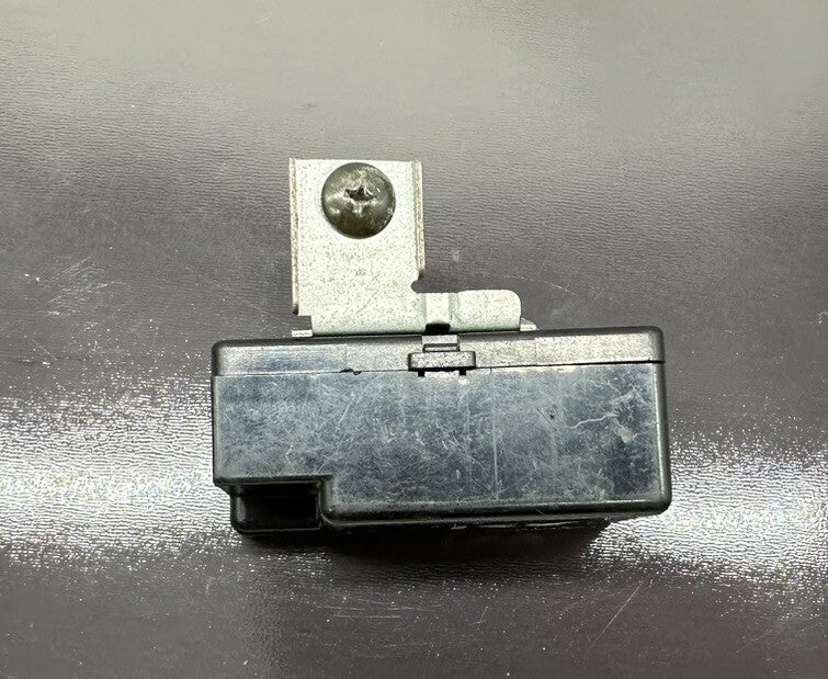 Nissan A31 Cefiro 88-94 Module LIZ (5891)