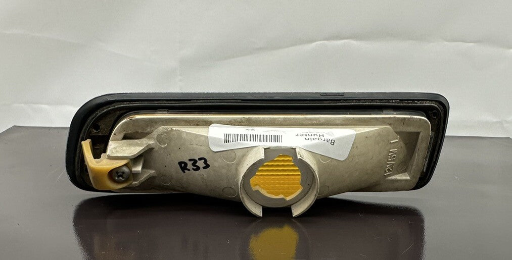 Nissan Skyline R33 Guard Indicator LHS Plastic In OK Condition 5926