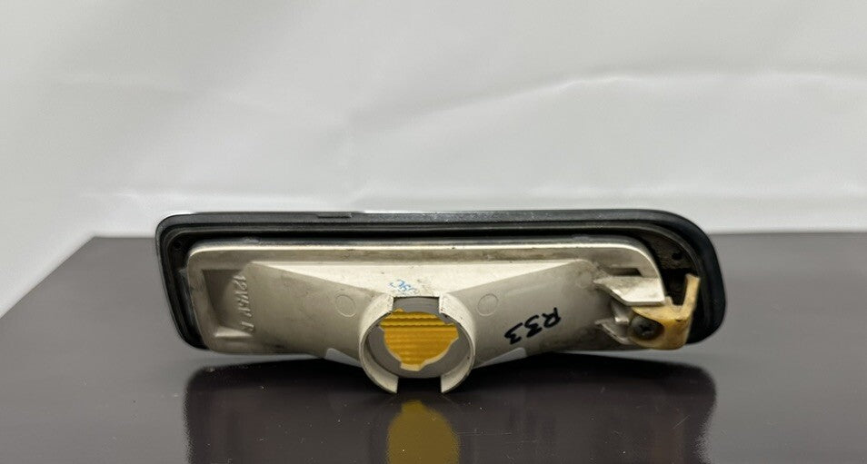 Nissan Skyline R33 Guard Indicator RHS Plastic In OK Condition 5927