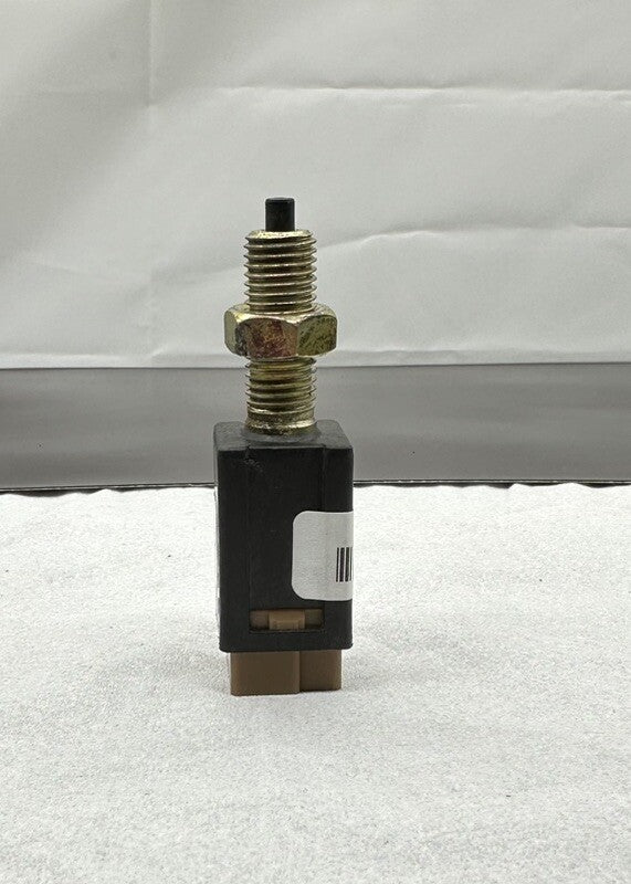 Nissan Elgrand E50 97-02 3.2 QD32 Brake Pedal Switch Sensor Brown End 5920