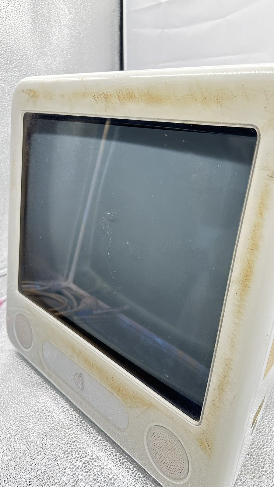 Vintage Apple All-in-One PC eMac A1002 1.42GHz 512MB DDR 80GB HDD 17.0" 4997
