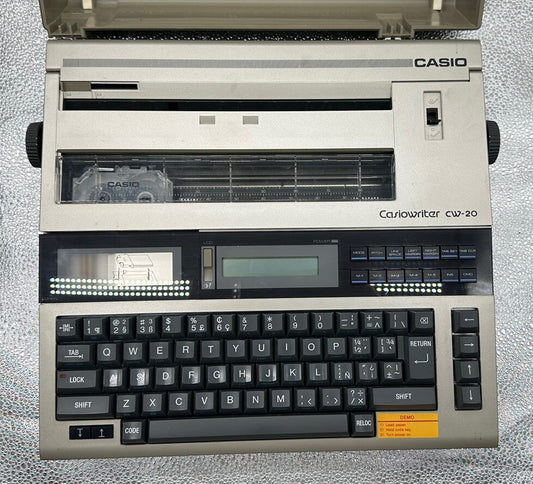 Casiowriter CW-30 vintage CW-20 TURNS ON RAM DEAD CODE MISSING RAM 5696