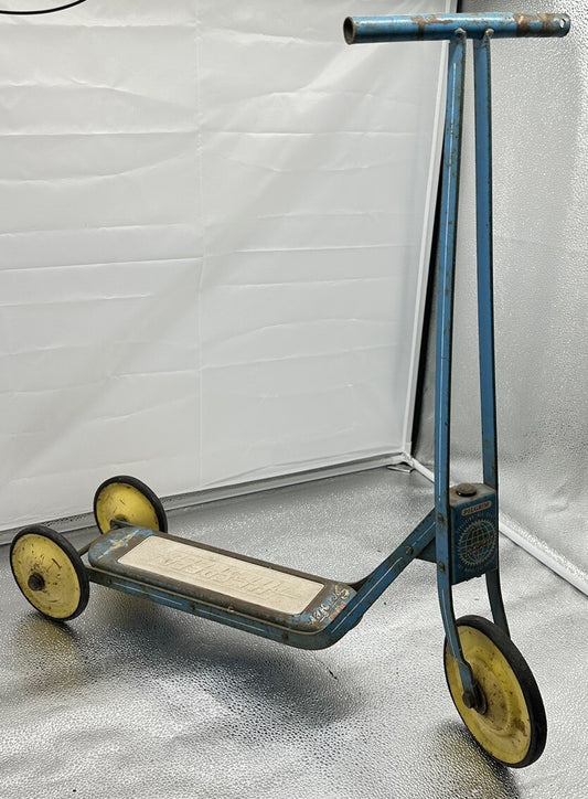 Vintage 1950's Hi-Speed Scooter by Pilgrim In Good Condition