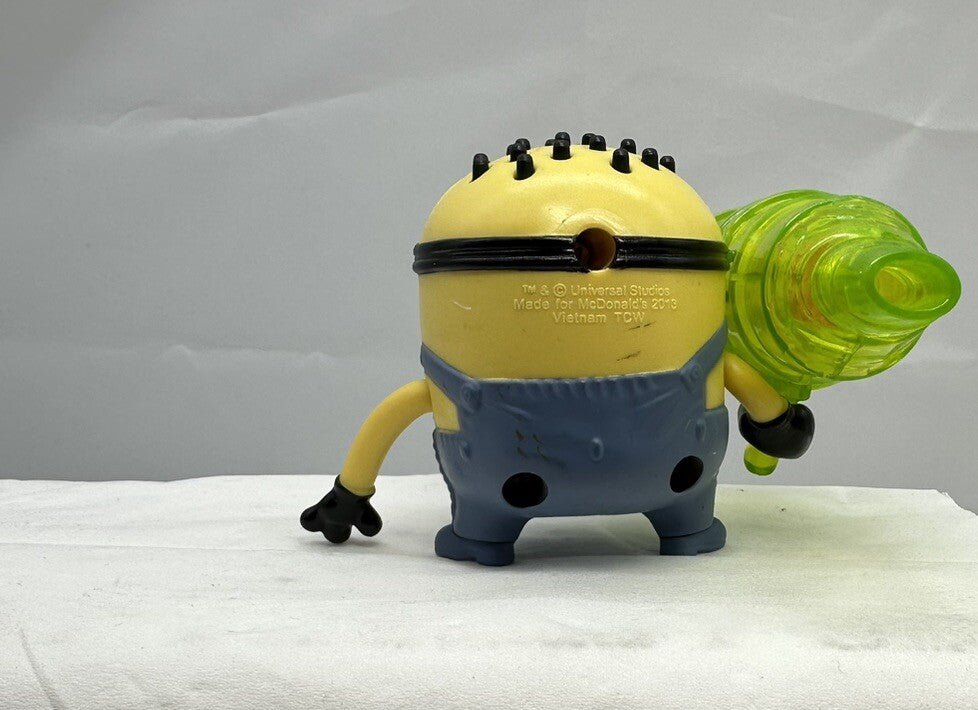 MCDONALD DESPICABLE ME 2 2013 HAPPY MEAL MINION TOY JERRY WHIZZER WHISTLE