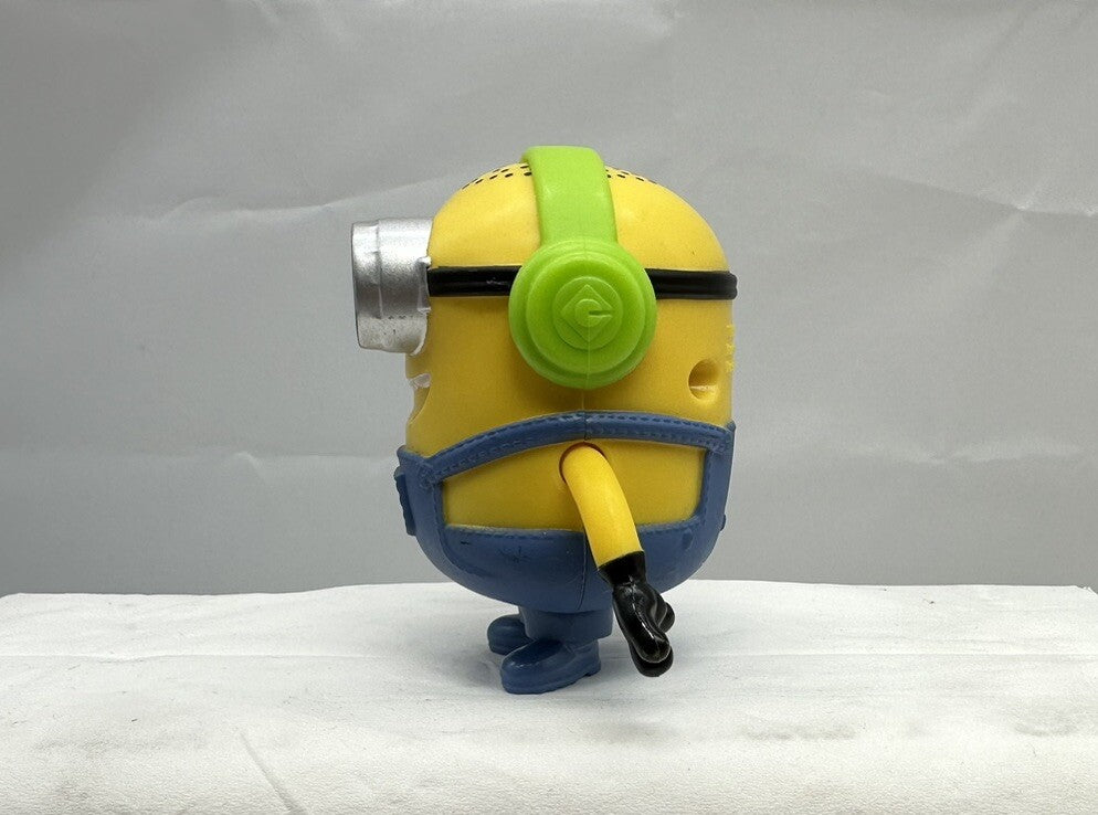 McDonalds Happy Meal Despicable Me 3 #3 Minion Toy 2017 Groovin Headphones