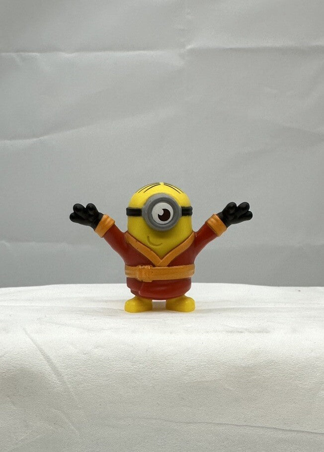 McDonald's 2019 - Minion Despicable Me Happy Meal Toy Action Figure Figurine