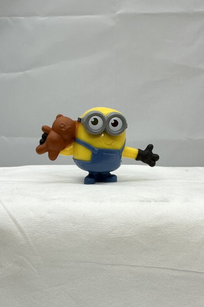 Minions - MINION W/ Teddy Bear - 2019 McDonald's Happy Meal Toy