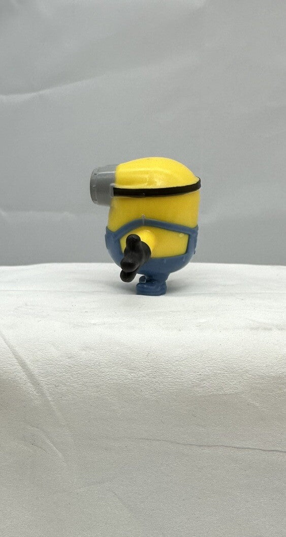 Minions - MINION W/ Teddy Bear - 2019 McDonald's Happy Meal Toy