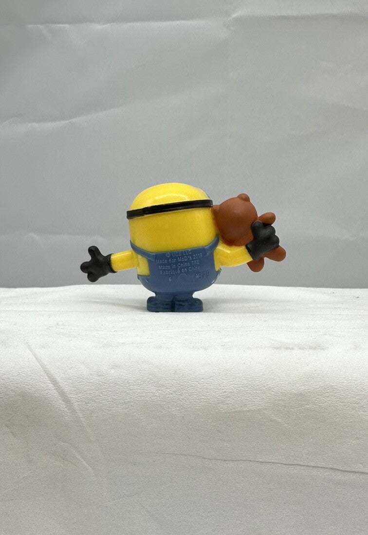 Minions - MINION W/ Teddy Bear - 2019 McDonald's Happy Meal Toy