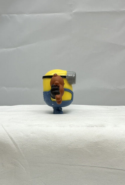 Minions - MINION W/ Teddy Bear - 2019 McDonald's Happy Meal Toy