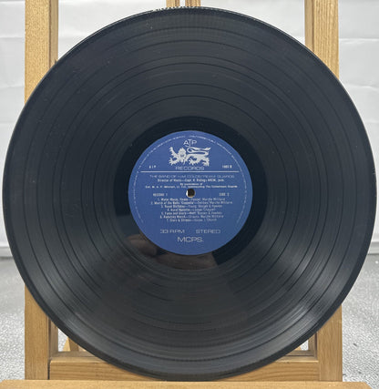 THE QUEEN'S SILVER JUBILEE - '1952-1977' In OK Condition 5648