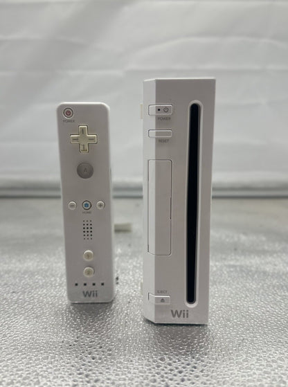 Nintendo Wii Console Model RVL-001 PAL + Controller + Cables 6327
