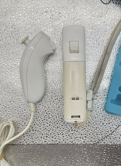 Nintendo Wii Console Model RVL-001 PAL + Controller + Cables 6327