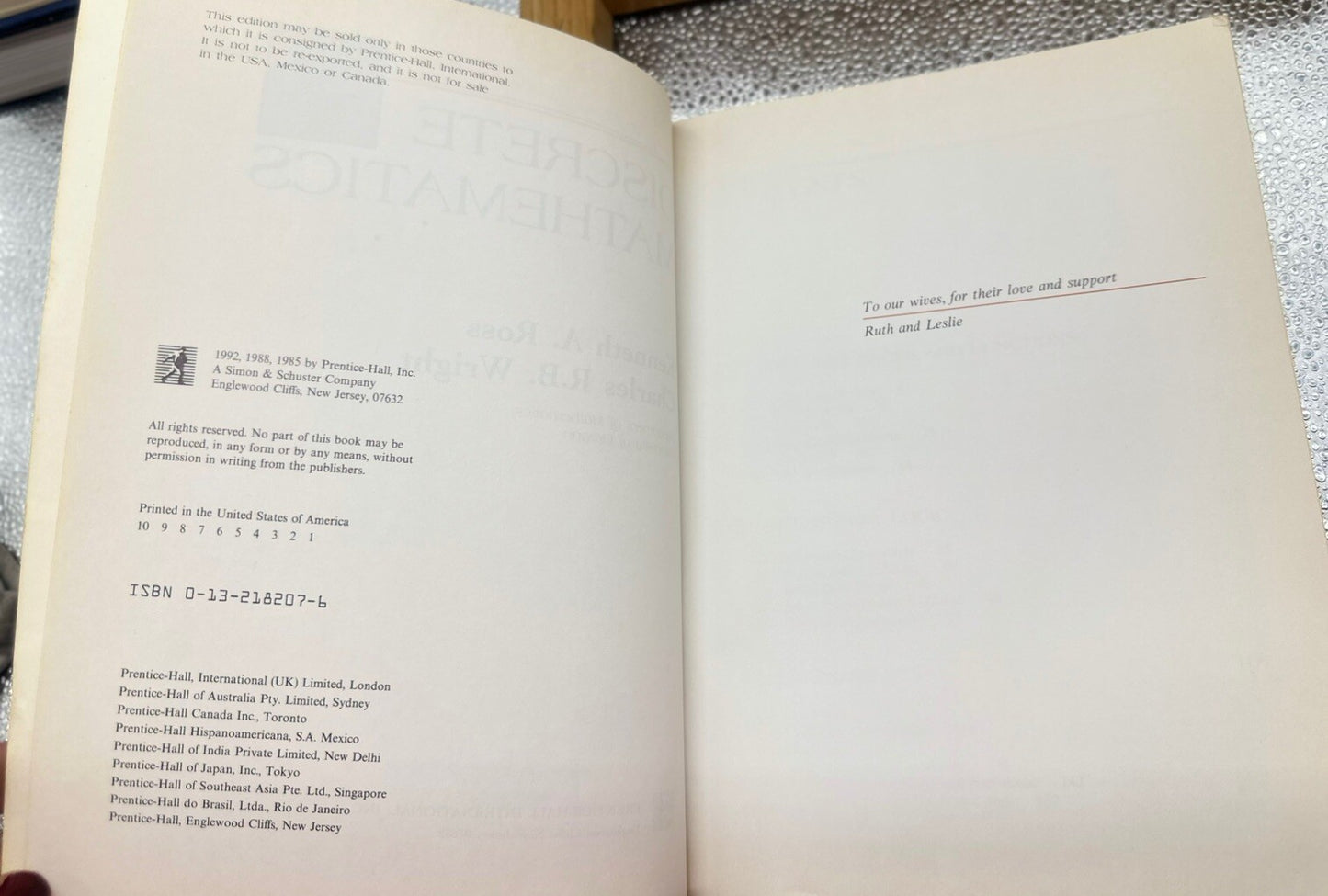 Discrete MAthematics Third Edition Kenneth A. Ross / Charles R.B. Wright 6393