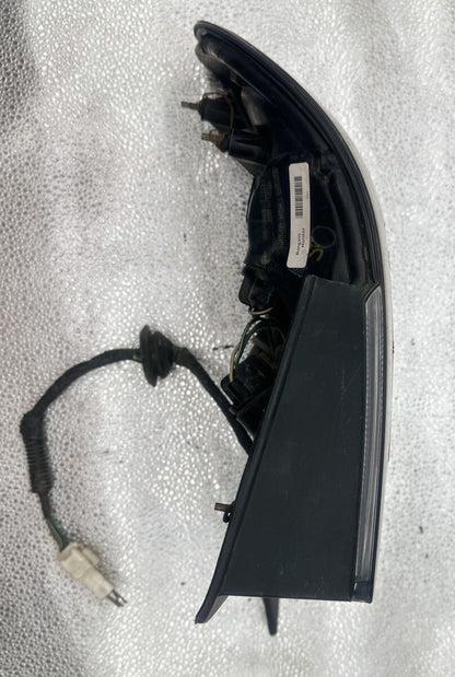 1995 TOYOTA ARISTO JZS147 RIGHT TAIL LIGHT In Good Condition 6045