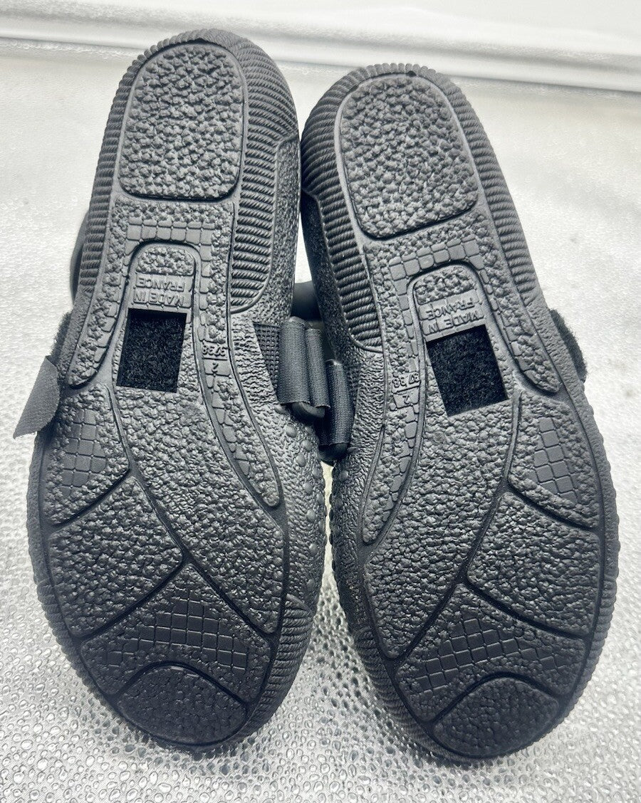 Oro Star Wetsuit Shoes US 6-6.5 In Condition 6472