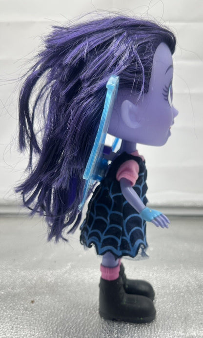 Disney Vampirina Vee talking doll 10' tall talks & Lights up Wings 6380
