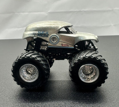 Hot Wheels Monster Jam N.E.A Police Truck Diecast 1:64 Scale 6074