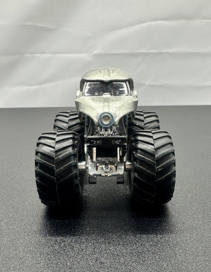Hot Wheels Monster Jam N.E.A Police Truck Diecast 1:64 Scale 6074