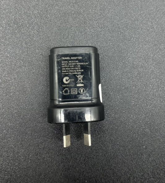 Genuine LG Travel 1.2A USB-A Adapter - Classic Black In Good Condition 5534