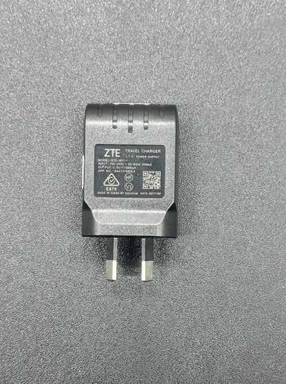 Genuine ZTE Travel USB-A Adapter STC-A51-1 Classic Black In Good Condition 5519