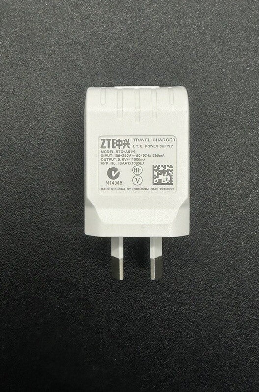 Genuine ZTE Travel USB-A Adapter STC-A51-1 Classic White In Good Condition 5532